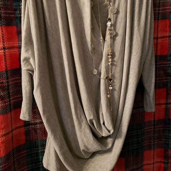 🟢VENUS Top - Picture 4 of 5